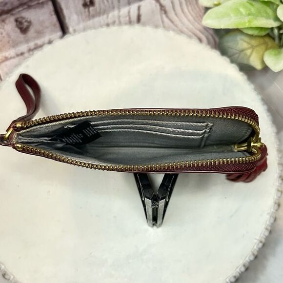 Fossil Burgundy Wine Pebbled Genuine Leather Tasseled Wristlet Wallet Size 6”x4” - Picture 4 of 7